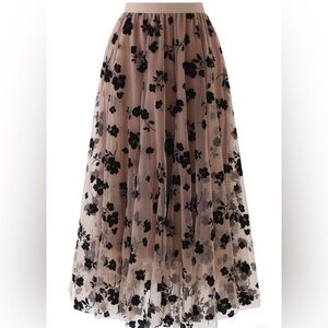 Chicwish 3D Posy skirt- S/M